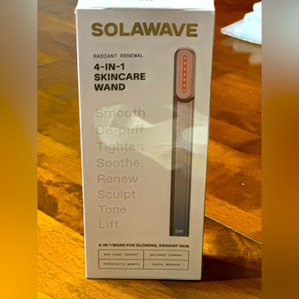 BNIB Newest Version Solawave Radiant Renewal